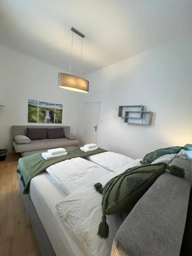 Spacious & Deluxe Big Apartment Near Prater Viena