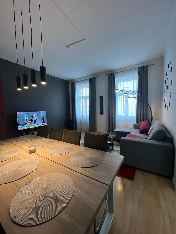 Spacious & Deluxe Big Apartment Near Prater Wien