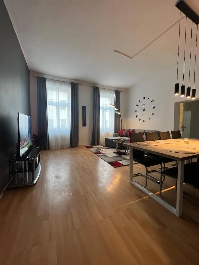 Spacious & Deluxe Big Apartment Near Prater Wien