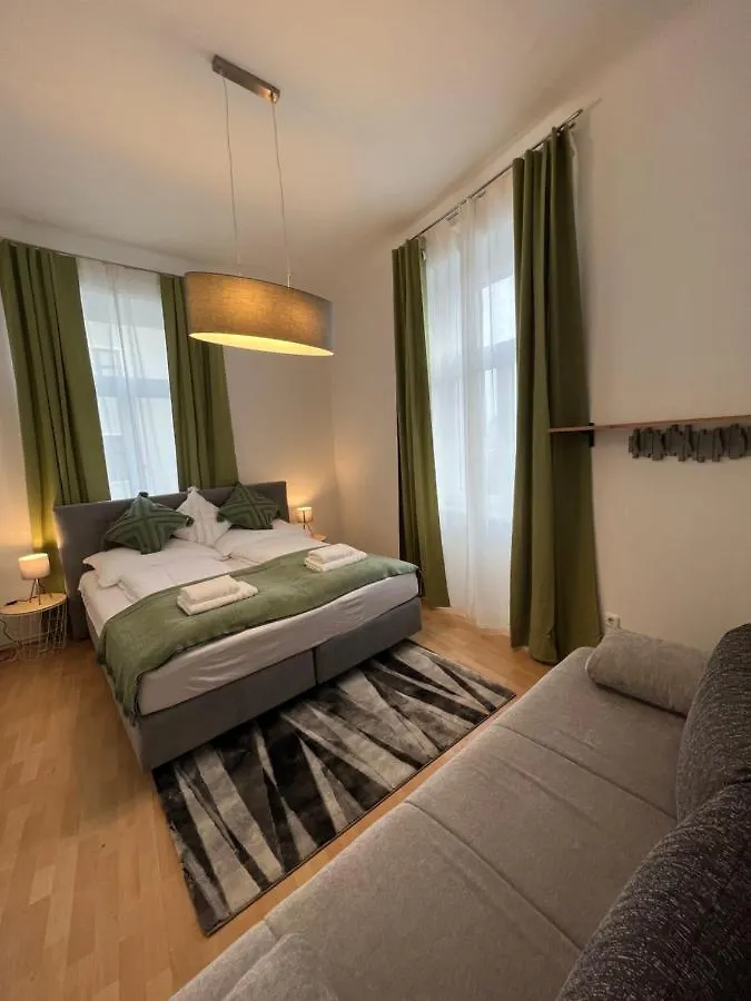 וינה Spacious & Deluxe Big Apartment Near Prater אוסטריה